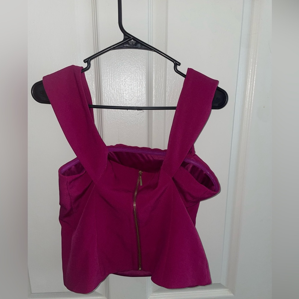 Express Off Shoulder Blouse - Picture 2 of 3
